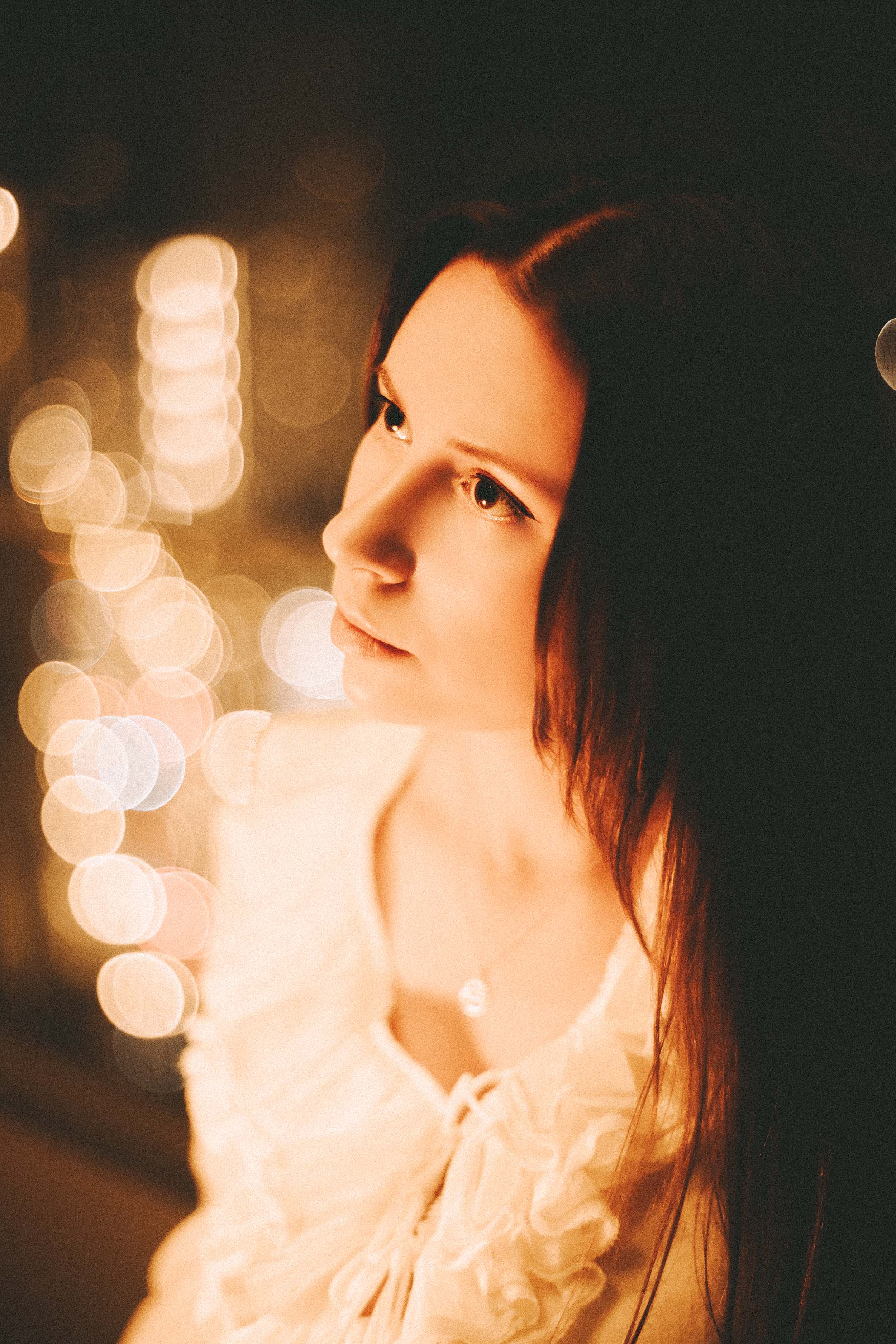 Alina Veksler, creative portrait photographer near Portland, Oregon